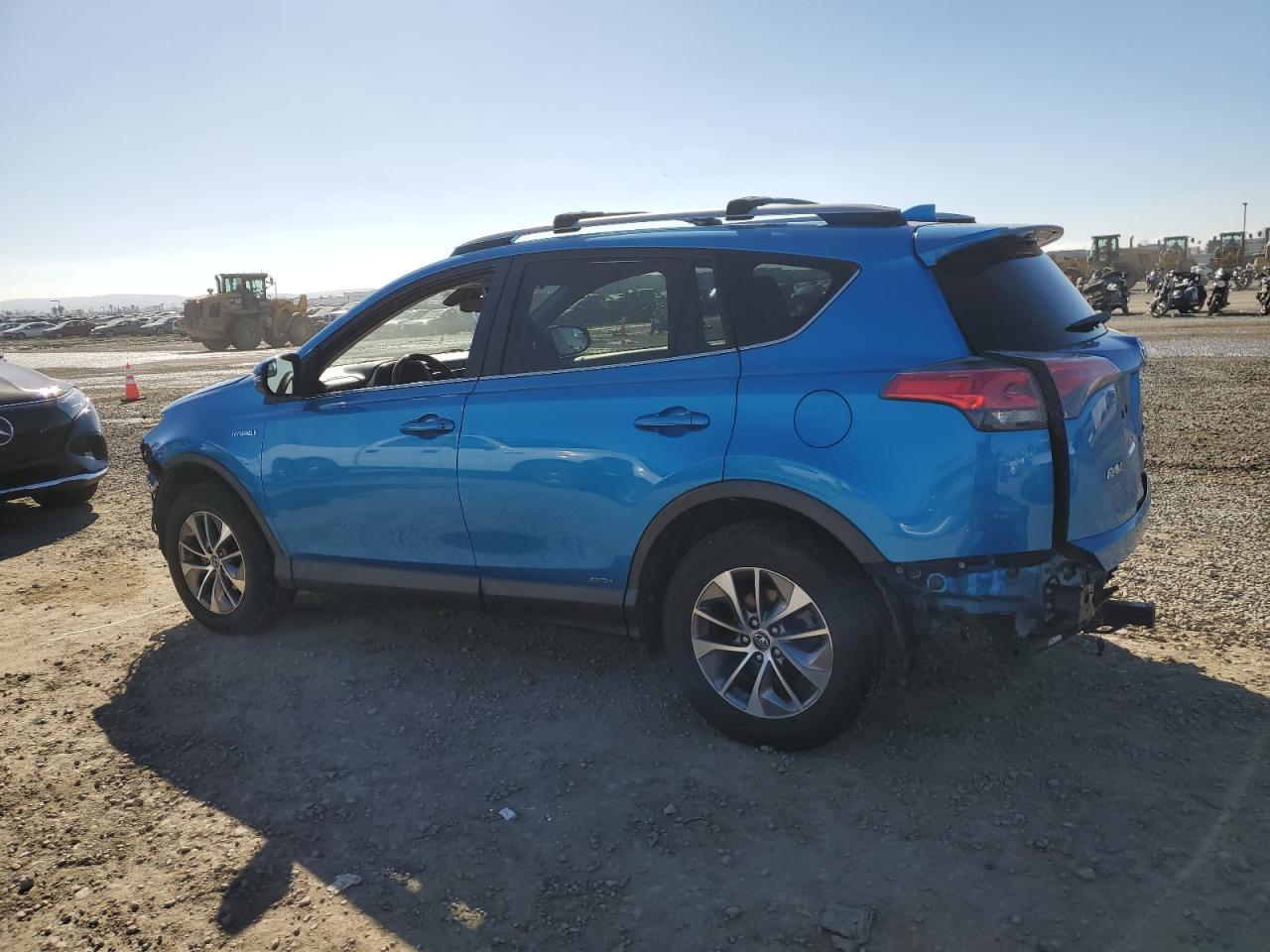 2017 Toyota RAV 4 - Image 2
