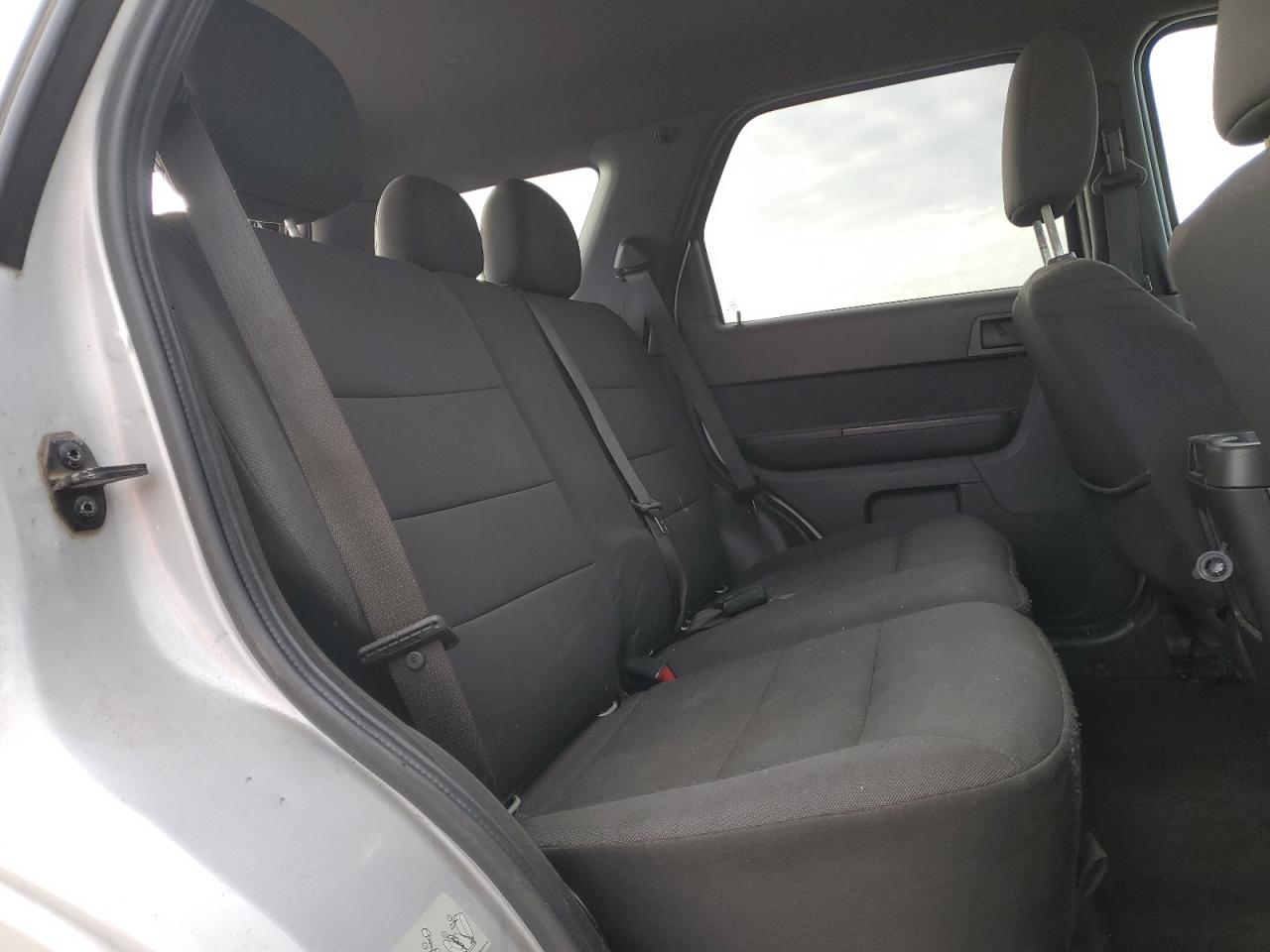 2012 Ford Escape - Image 11