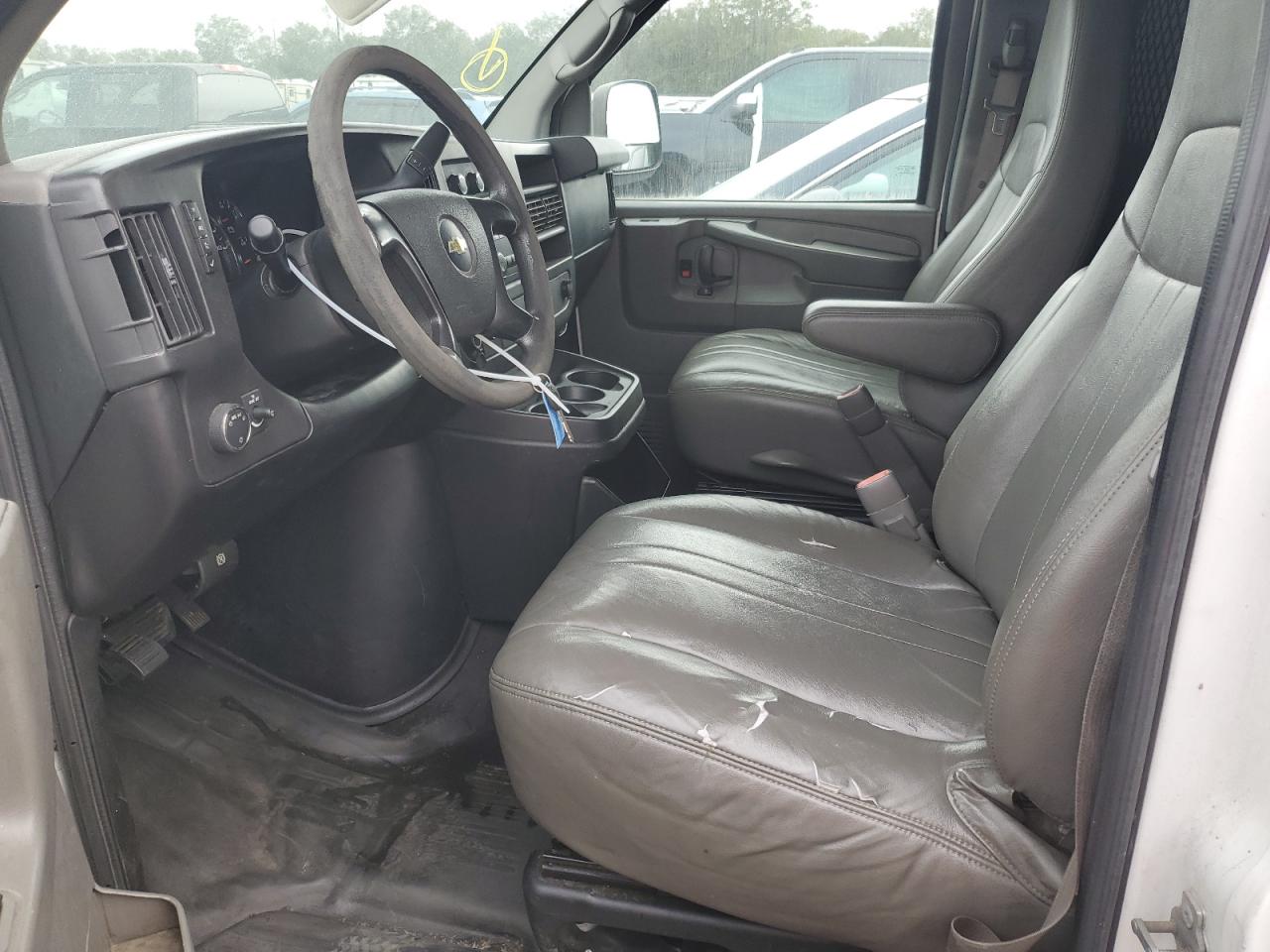 2014 Chevrolet Express - Image 7