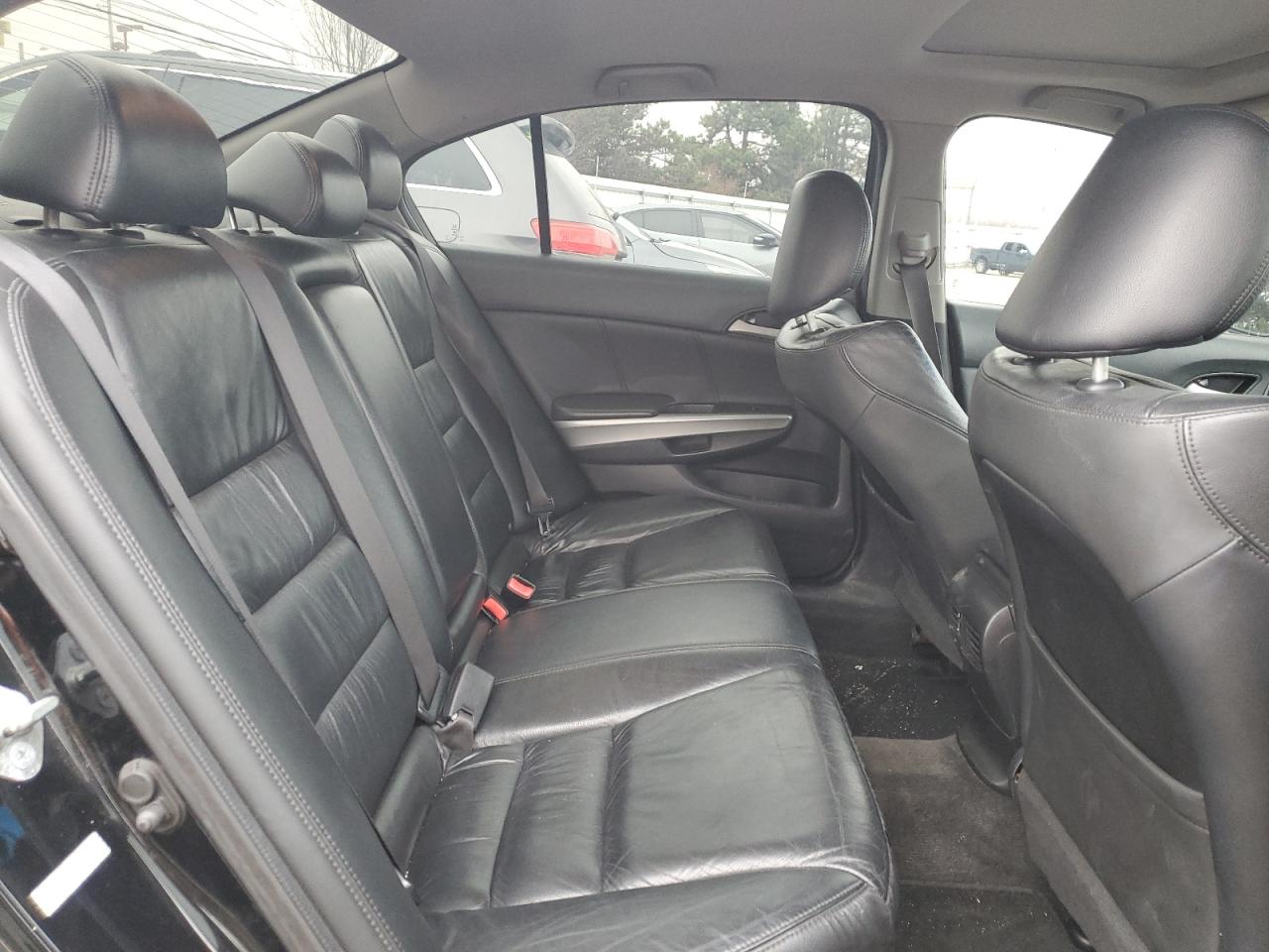 2010 Honda Accord - Image 10