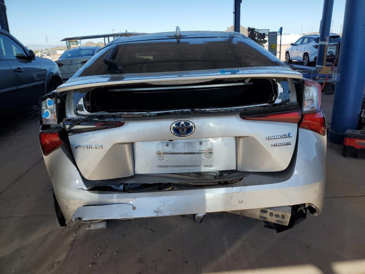 2019 Toyota Prius - Image 6