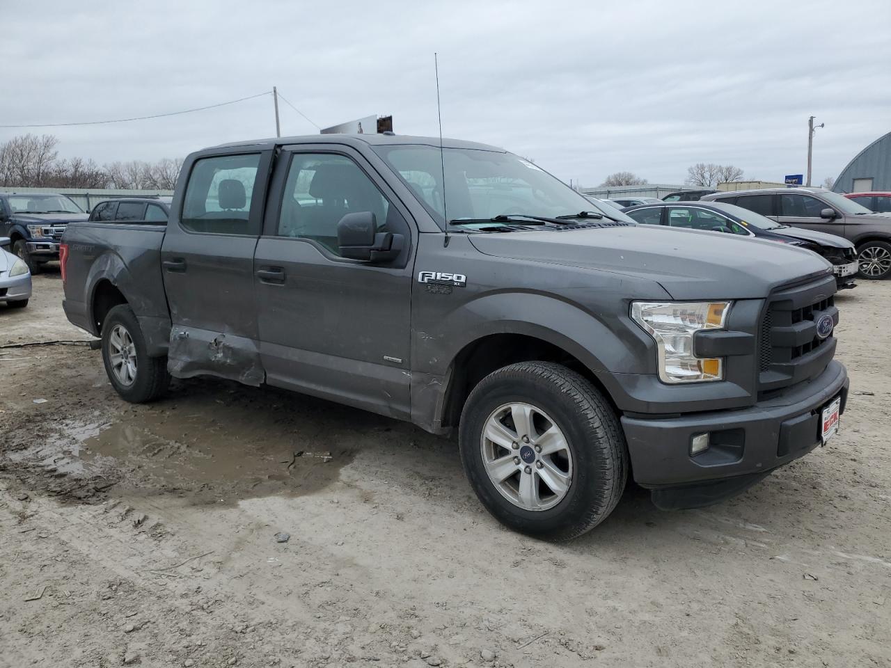 2015 Ford F-150 - Image 4
