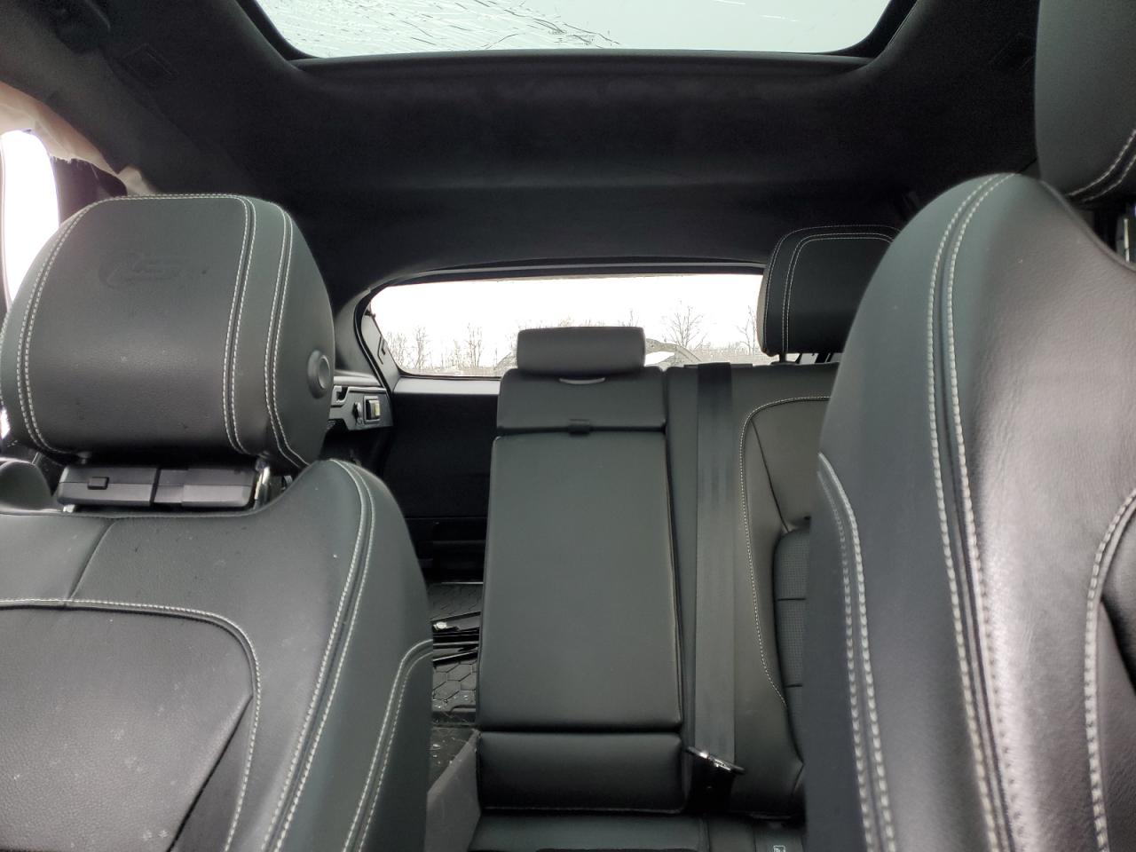 2020 Jaguar F-Pace - Image 10