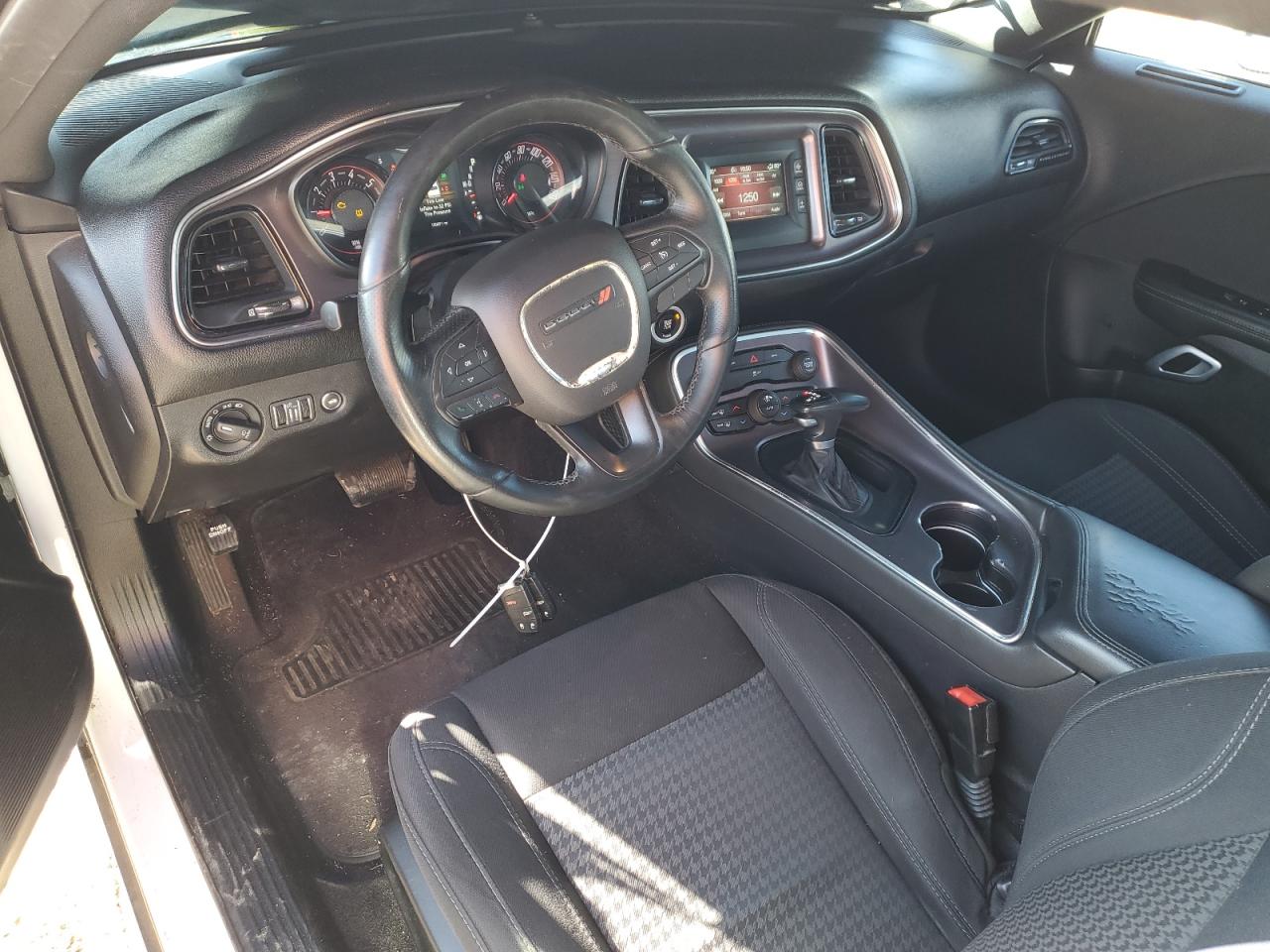 2016 Dodge Challenger - Image 8