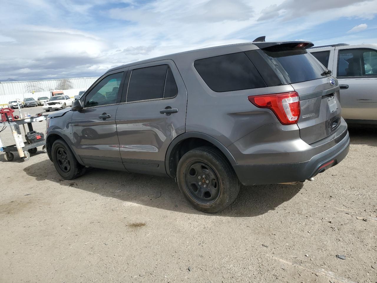2016 Ford Explorer - Image 2