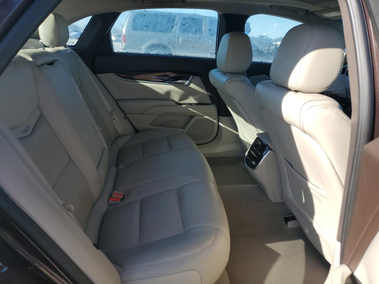 2015 Cadillac XTS - Image 10