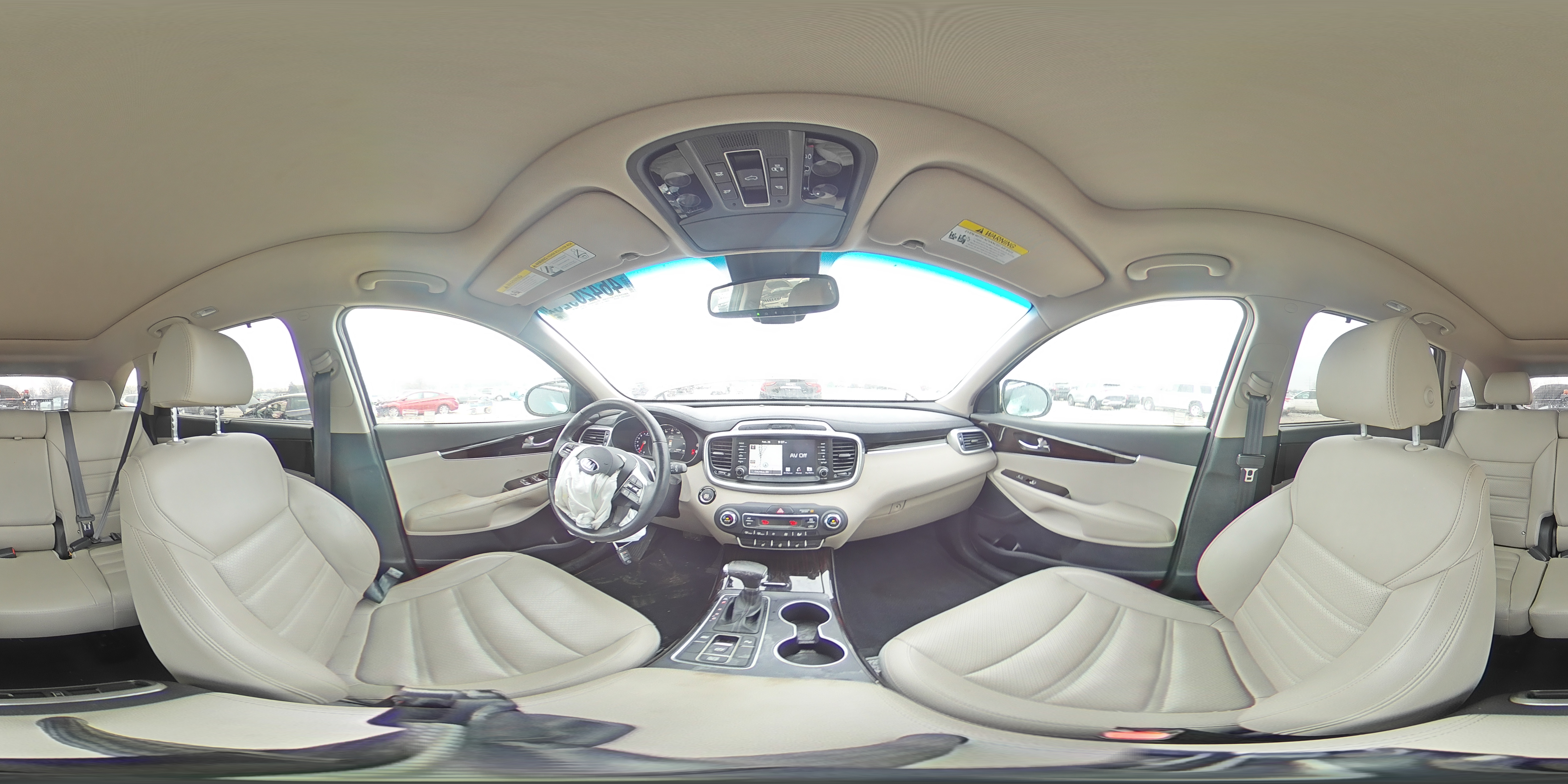 2019 Kia Sorento - Image 13
