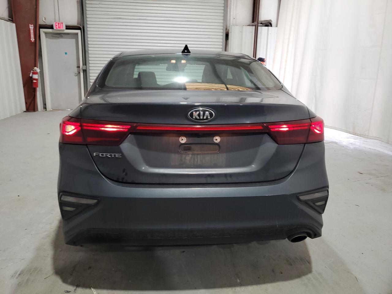 2020 Kia Forte - Image 6