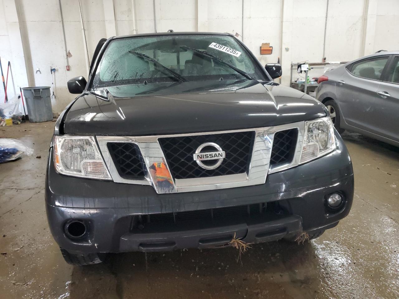 2015 Nissan Navara (Frontier) - Image 5