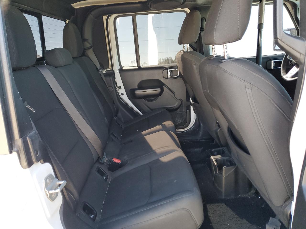 2020 Jeep Gladiator - Image 11