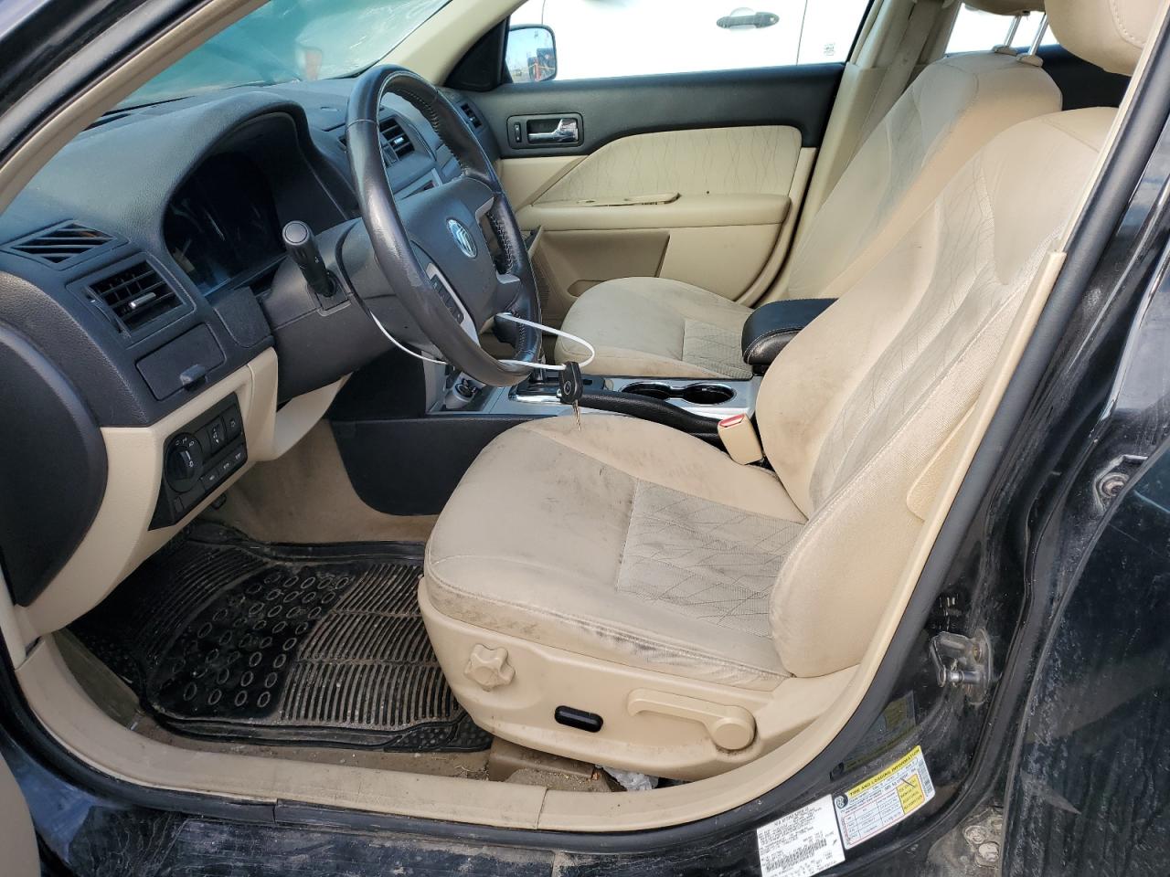 2010 Mercury Milan VIN: 3MEHM0HA1AR606427 Lot: 47204415
