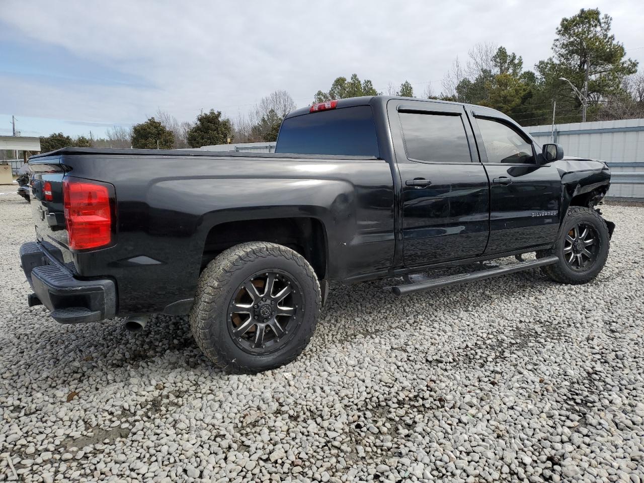 2014 Chevrolet Silverado - Image 3