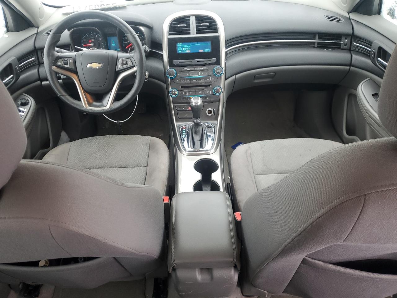 2013 Chevrolet Malibu - Image 8