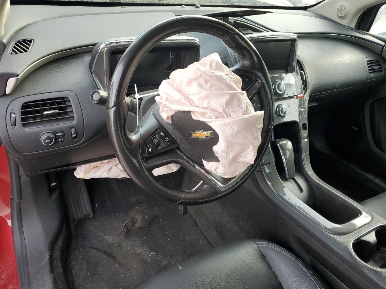 2015 Chevrolet Volt - Image 8