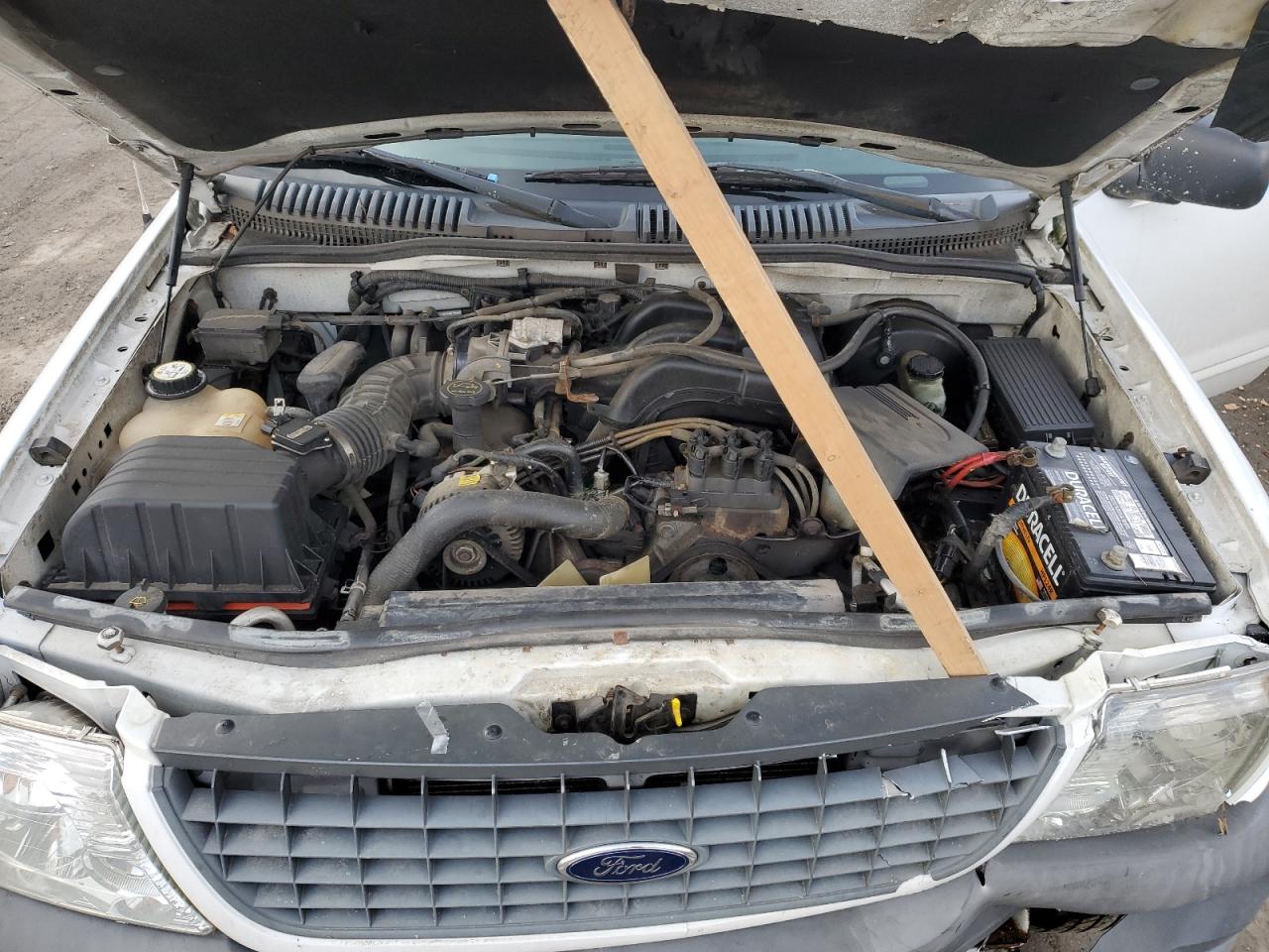 2003 Ford Explorer - Image 14