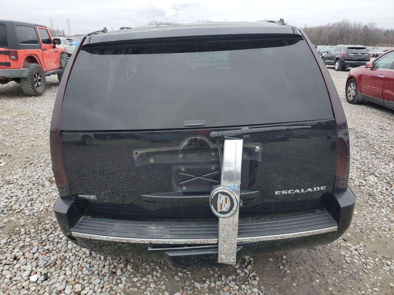 2011 Cadillac Escalade - Image 6