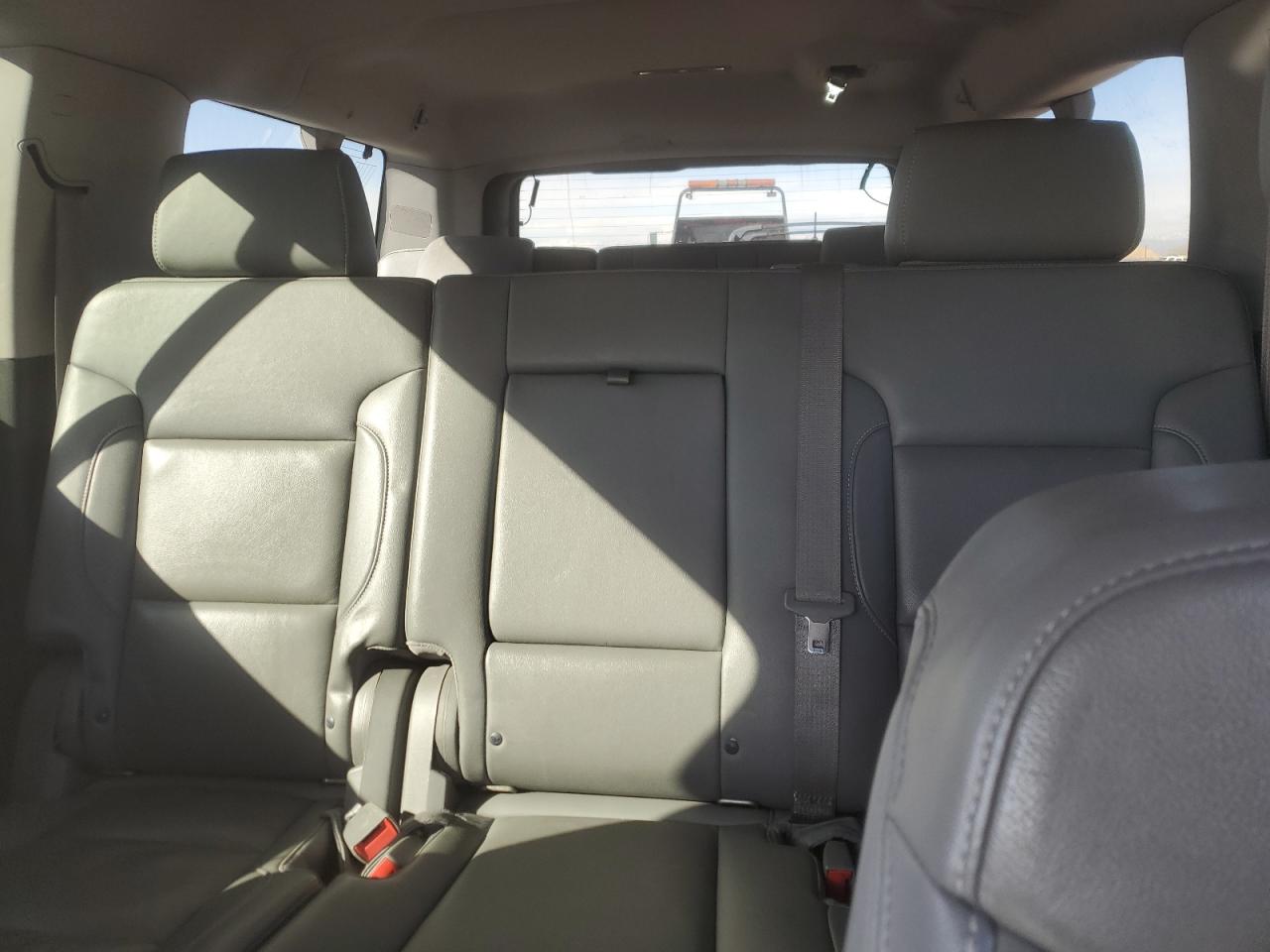 2016 Chevrolet Suburban - Image 10