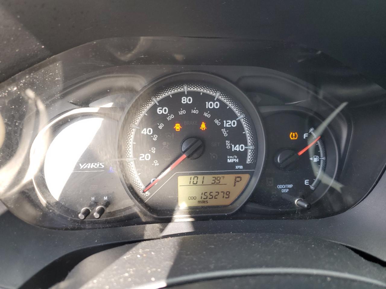 2015 Toyota Yaris - Image 9