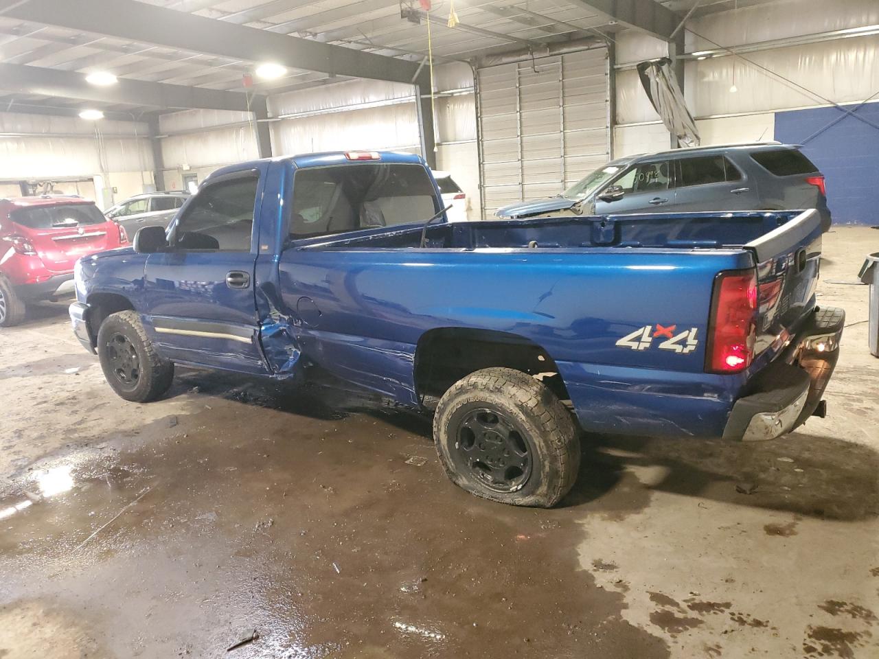 2004 Chevrolet Silverado - Image 2