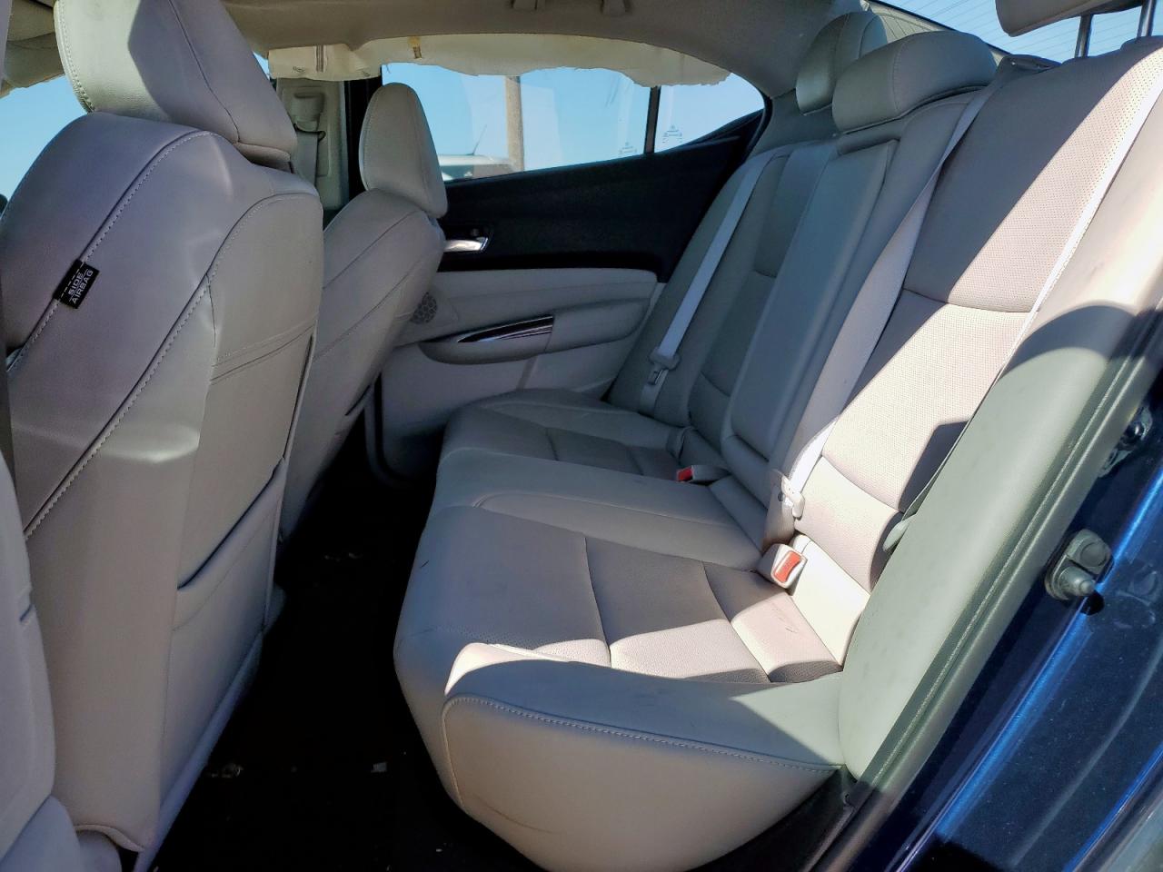 2016 Acura TLX - Image 10