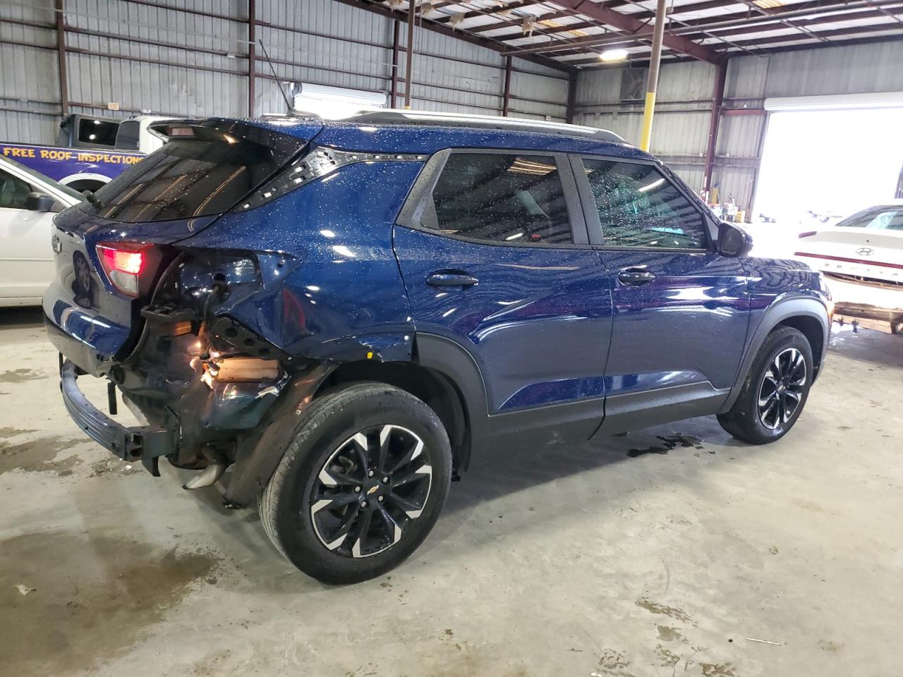 2023 Chevrolet TrailBlazer - Image 3