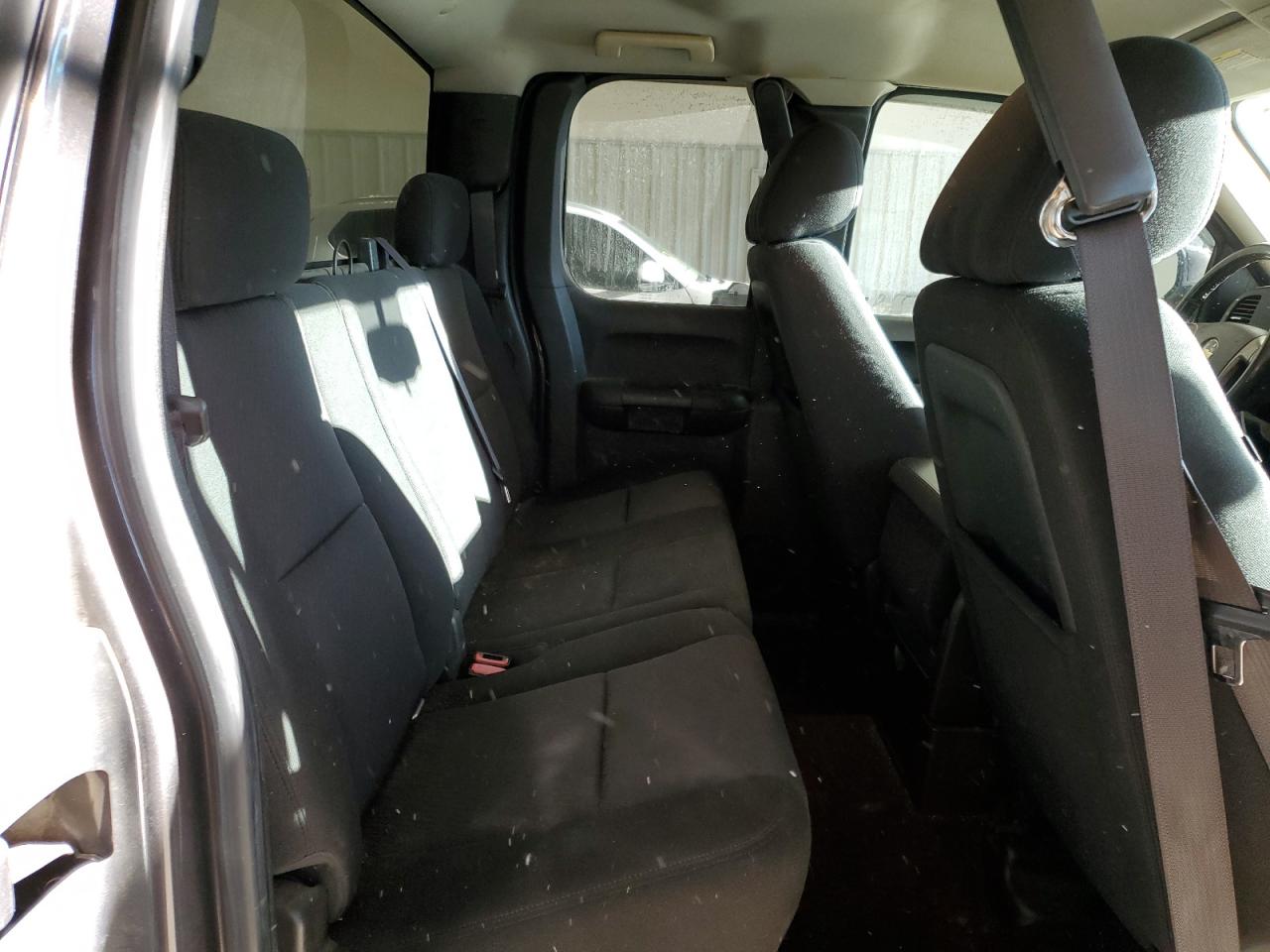 2010 Chevrolet Silverado - Image 10