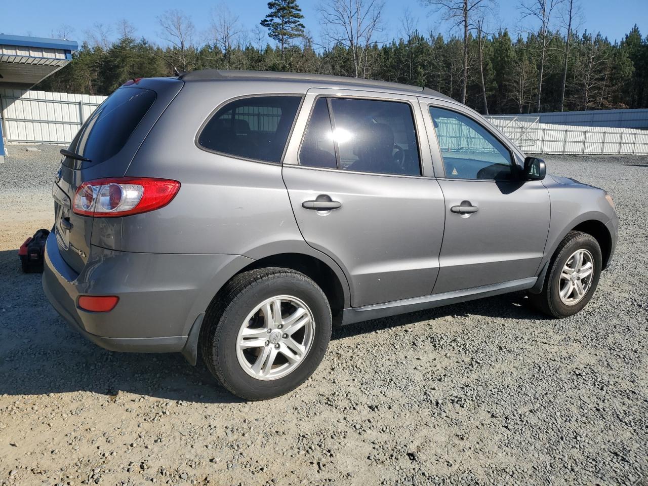 2010 Hyundai Santa Fe - Image 3
