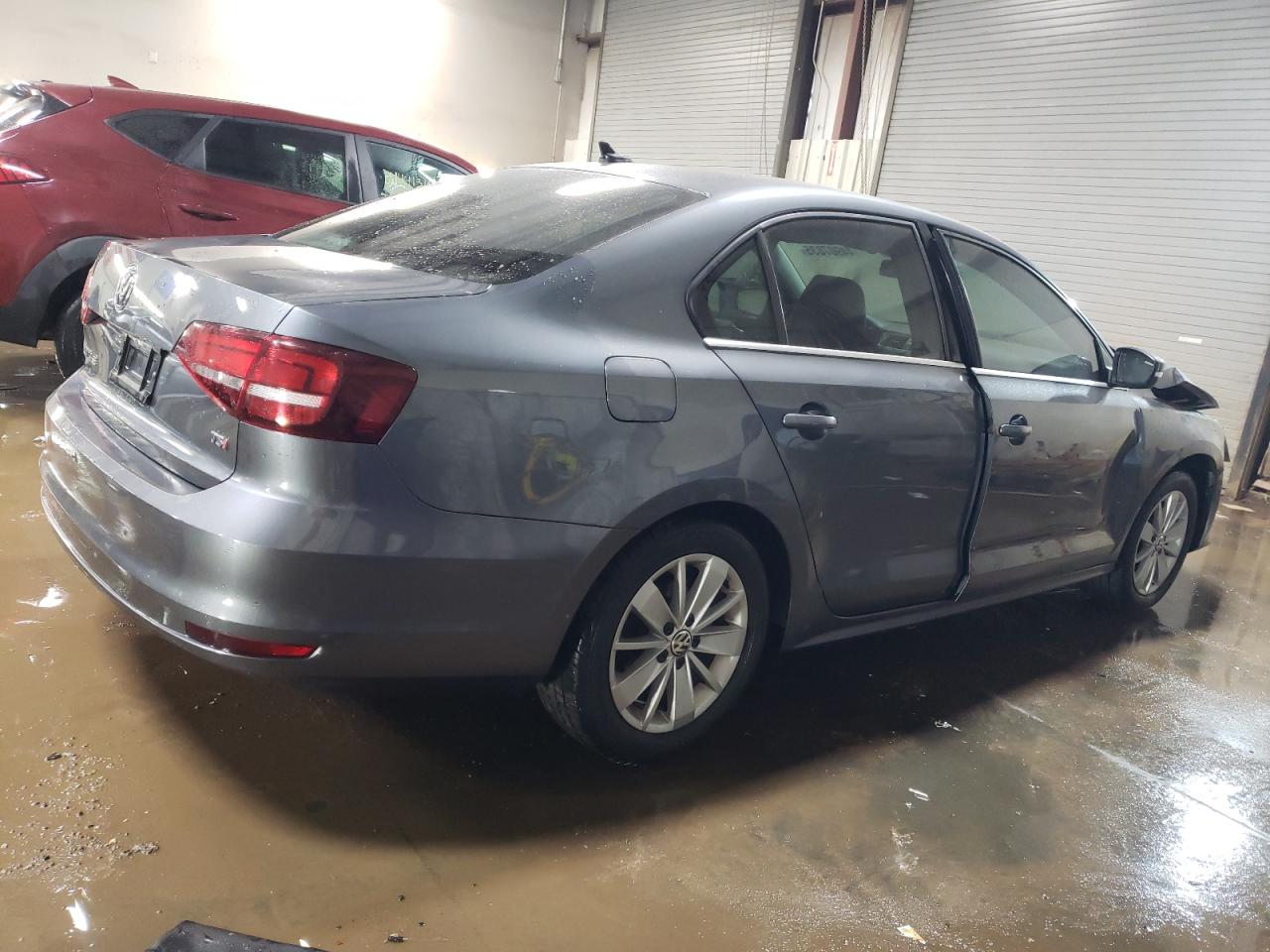 2016 Volkswagen Jetta - Image 3