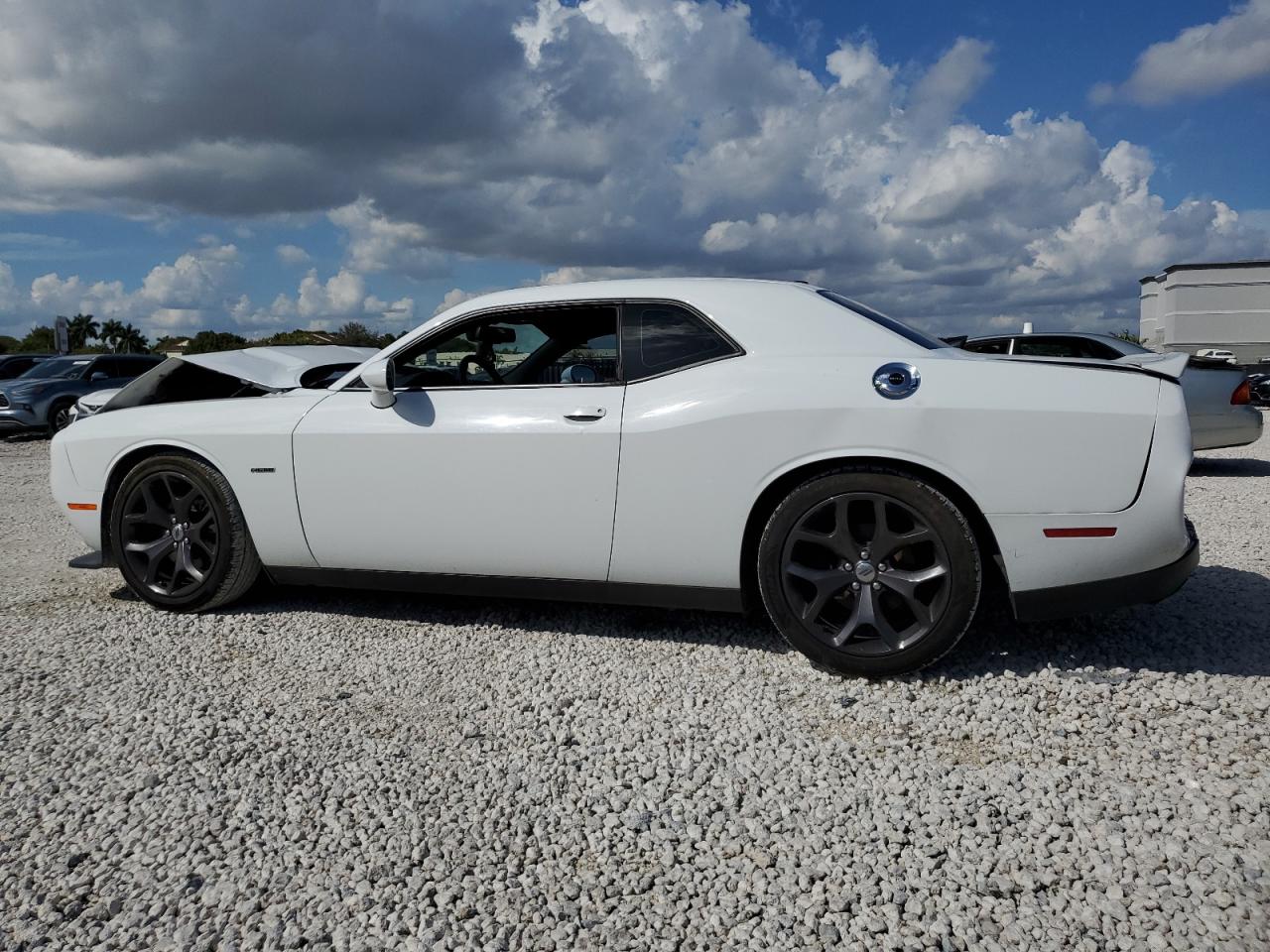 2019 Dodge Challenger - Image 2