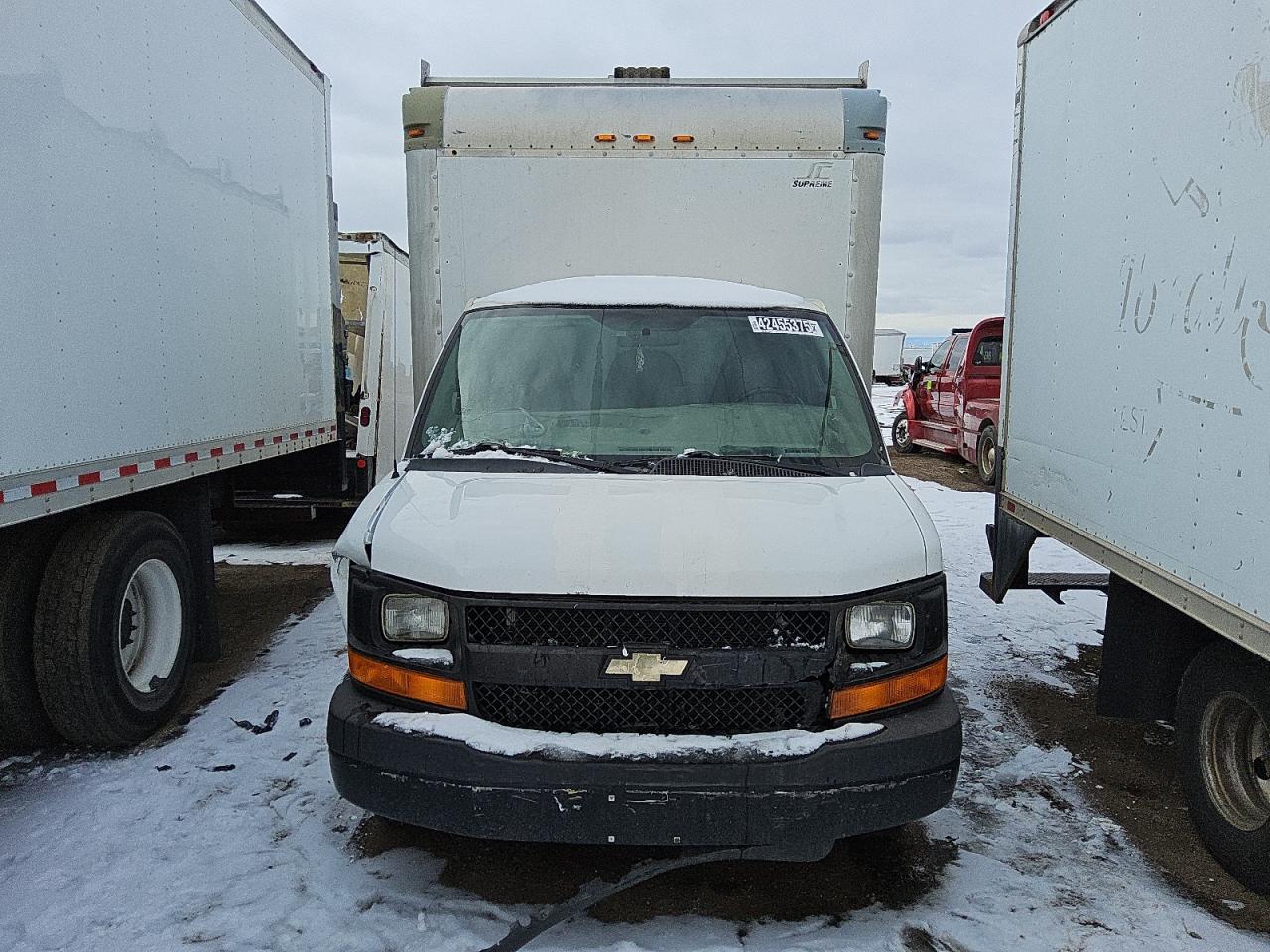 2016 Chevrolet Express - Image 5