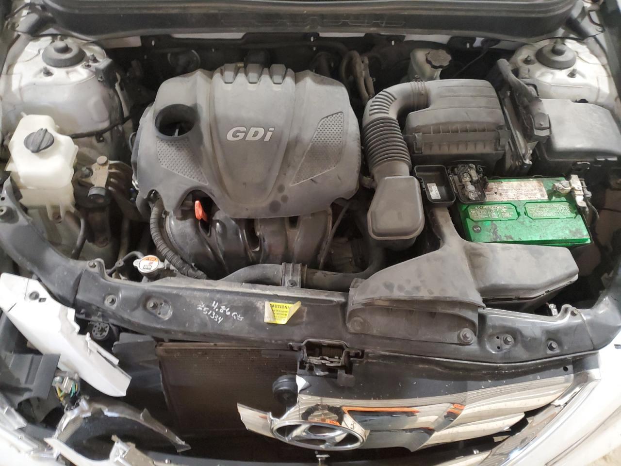 2013 Hyundai Sonata - Image 11