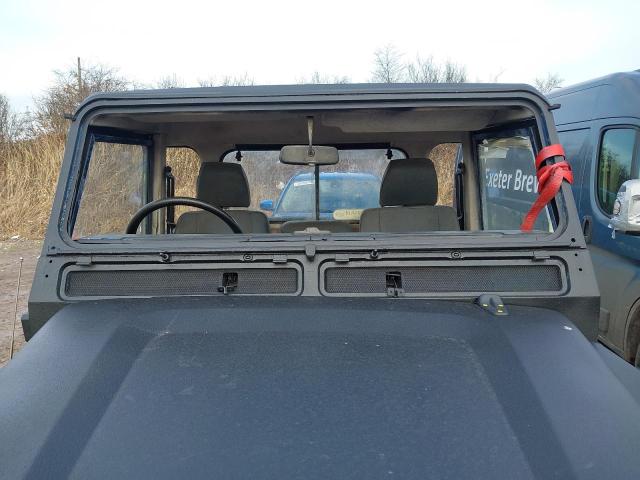 2003 LAND ROVER DEFENDER 9