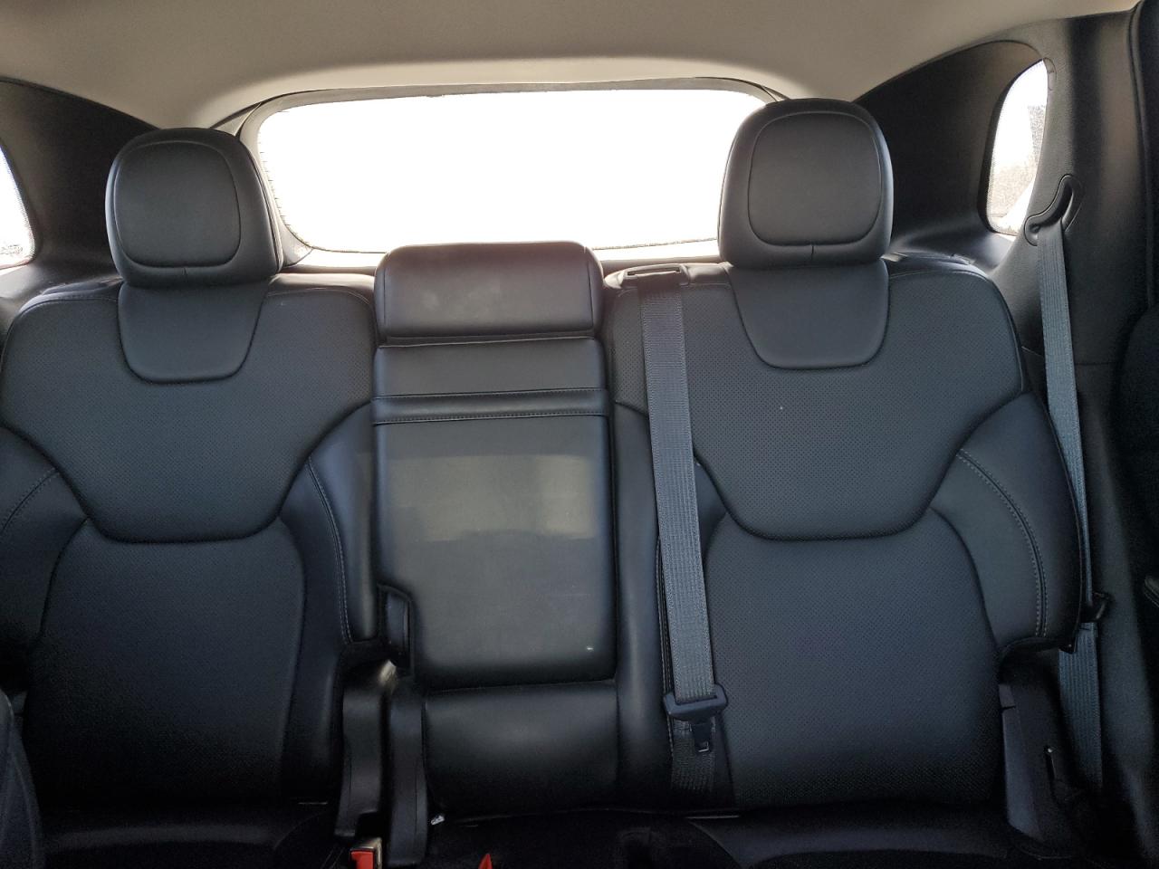 2019 Jeep Grand Cherokee - Image 10