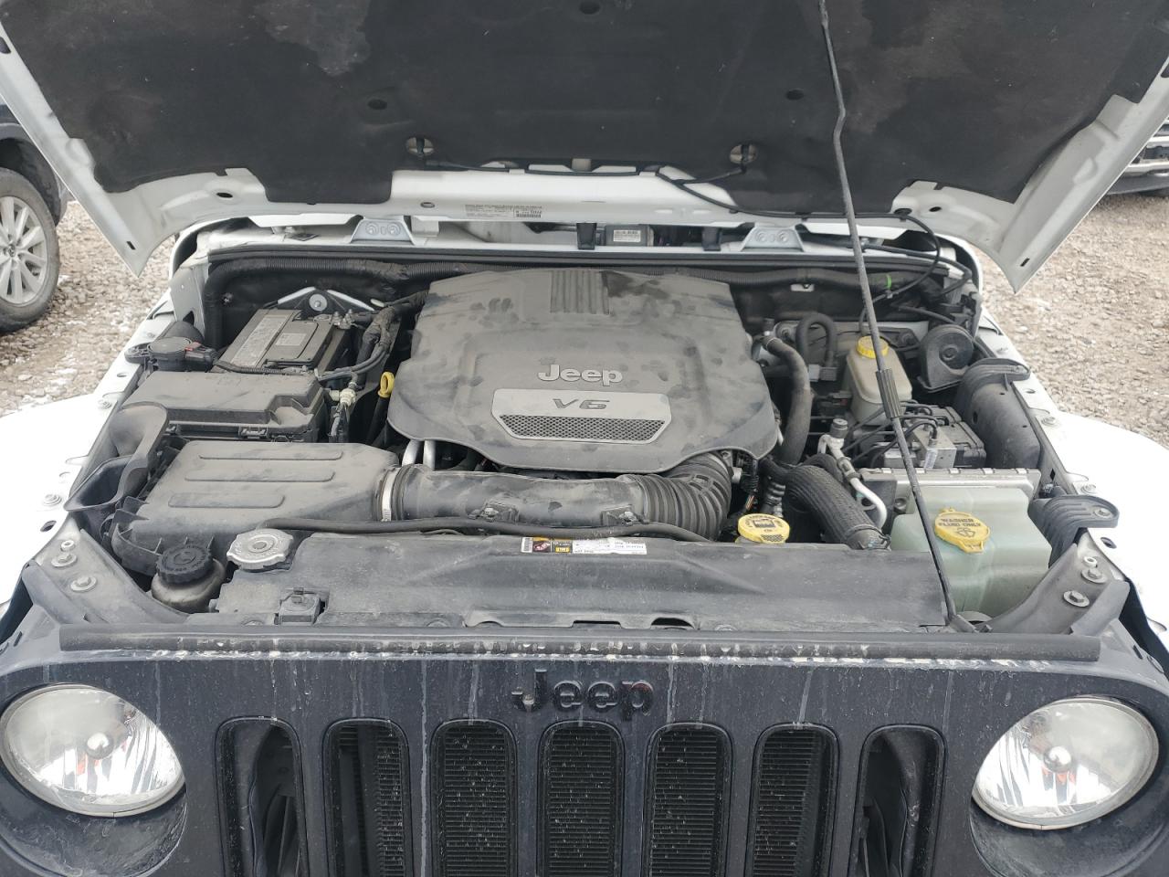 2014 Jeep Wrangler - Image 11