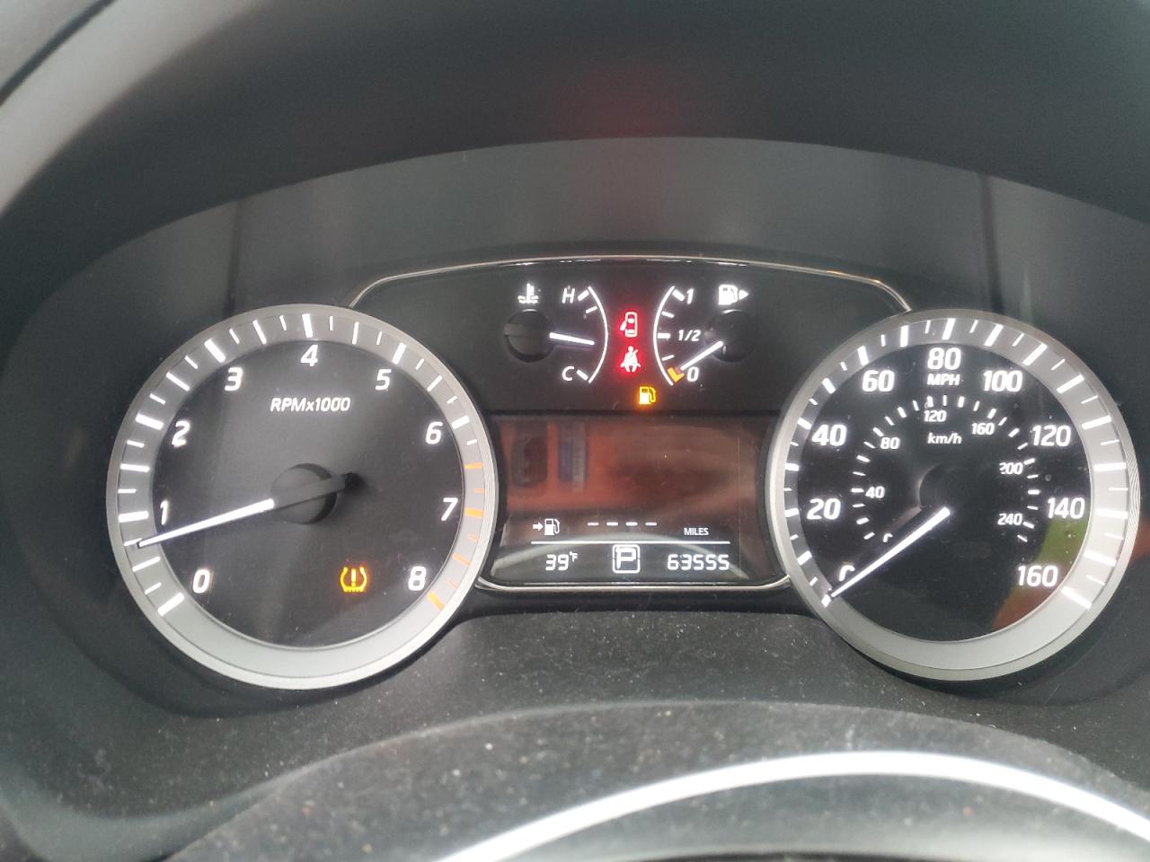 2015 Nissan Sentra - Image 9