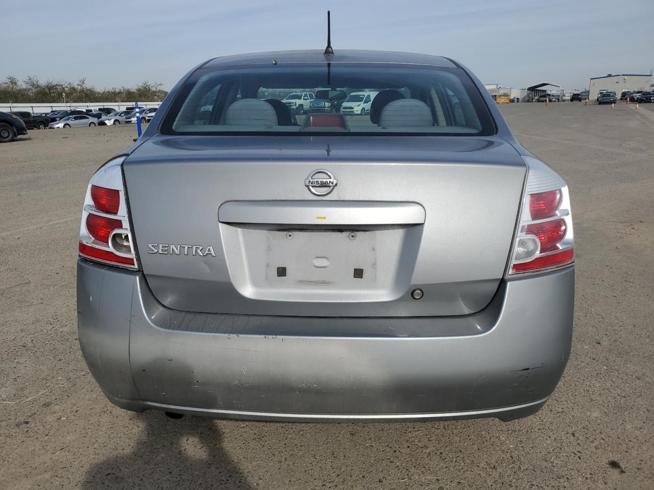 2008 Nissan Sentra - Image 6