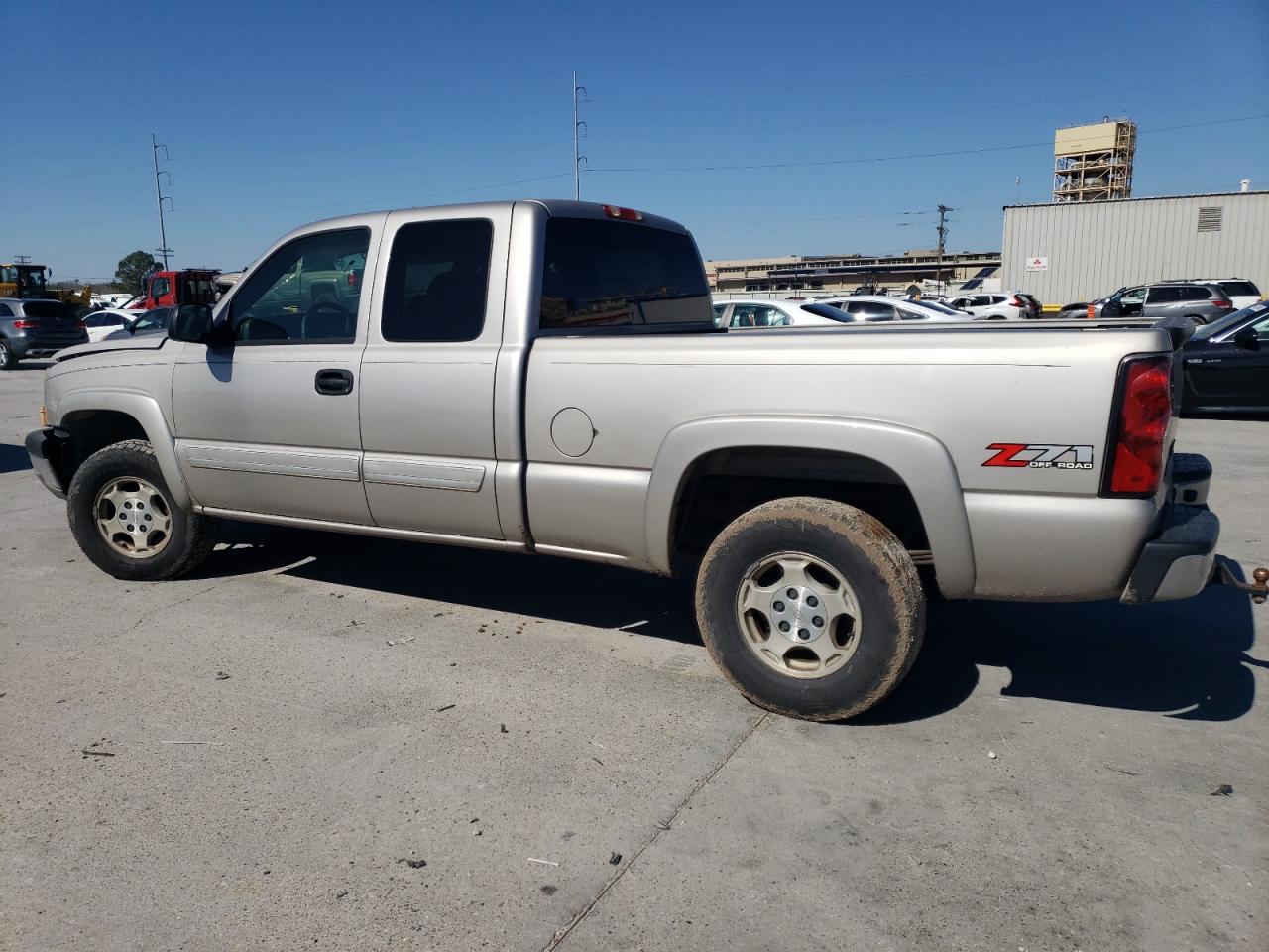 2004 Chevrolet Silverado - Image 2
