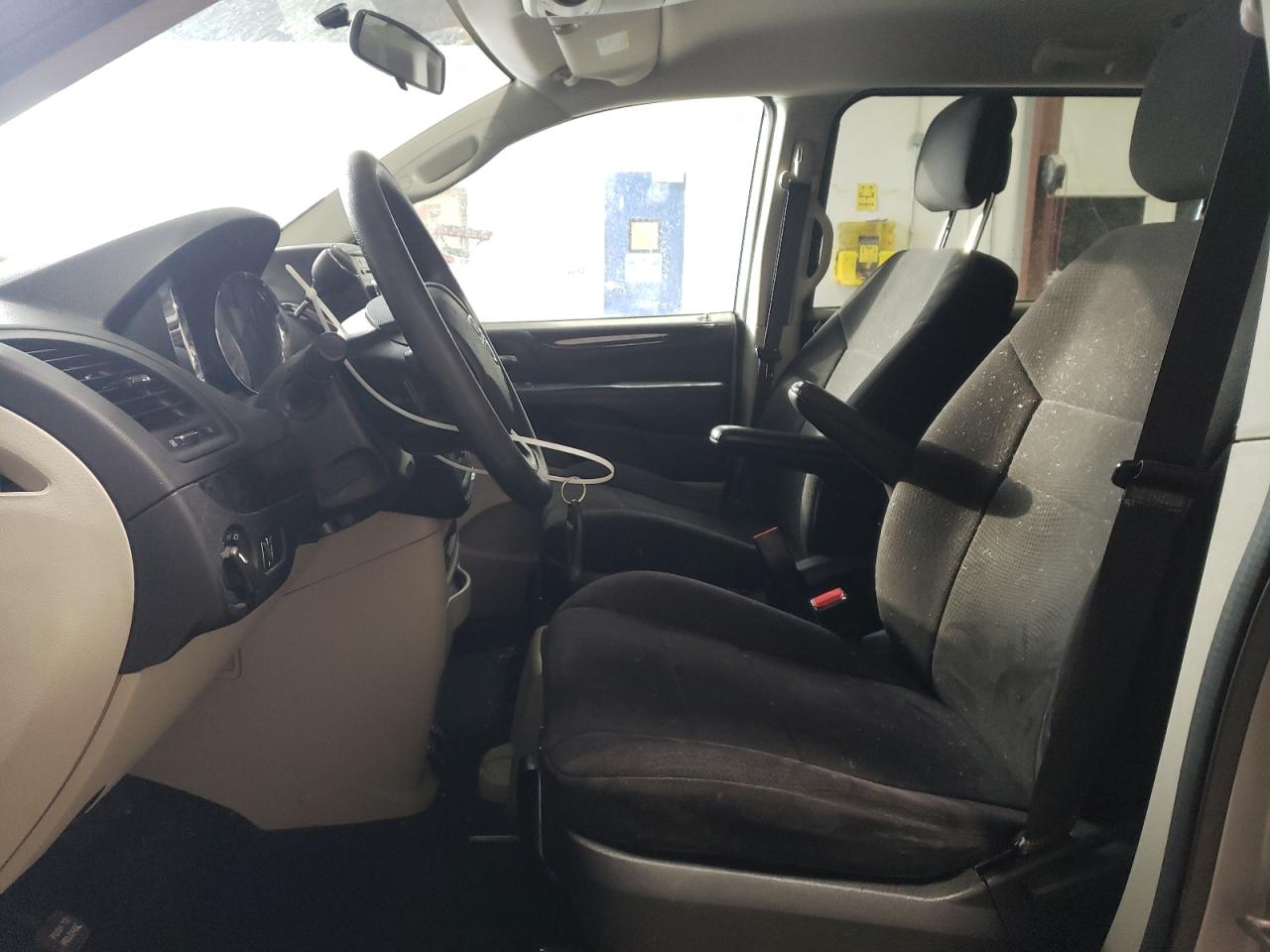 2013 Dodge Caravan - Image 7
