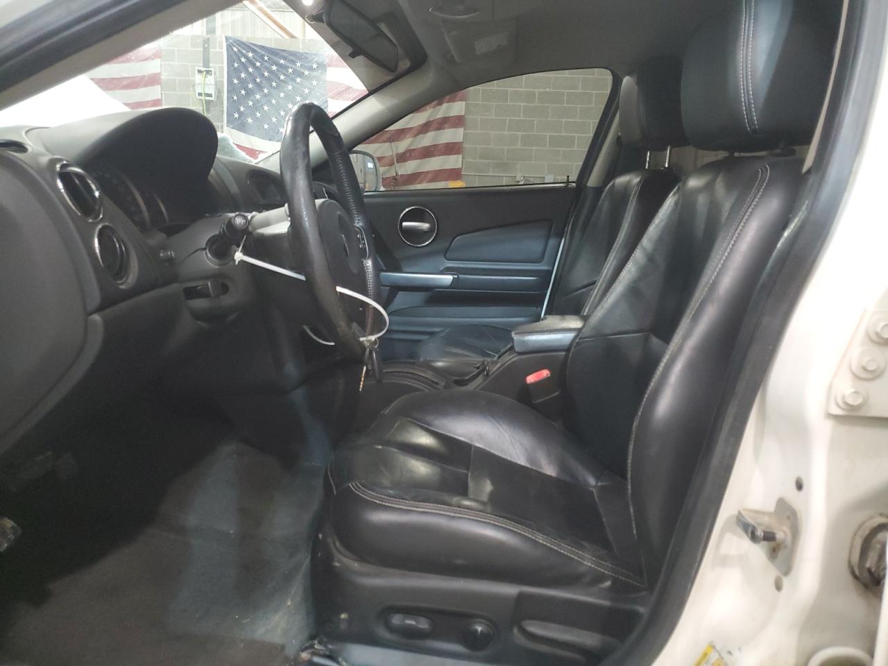 2008 Pontiac Grand Prix - Image 7