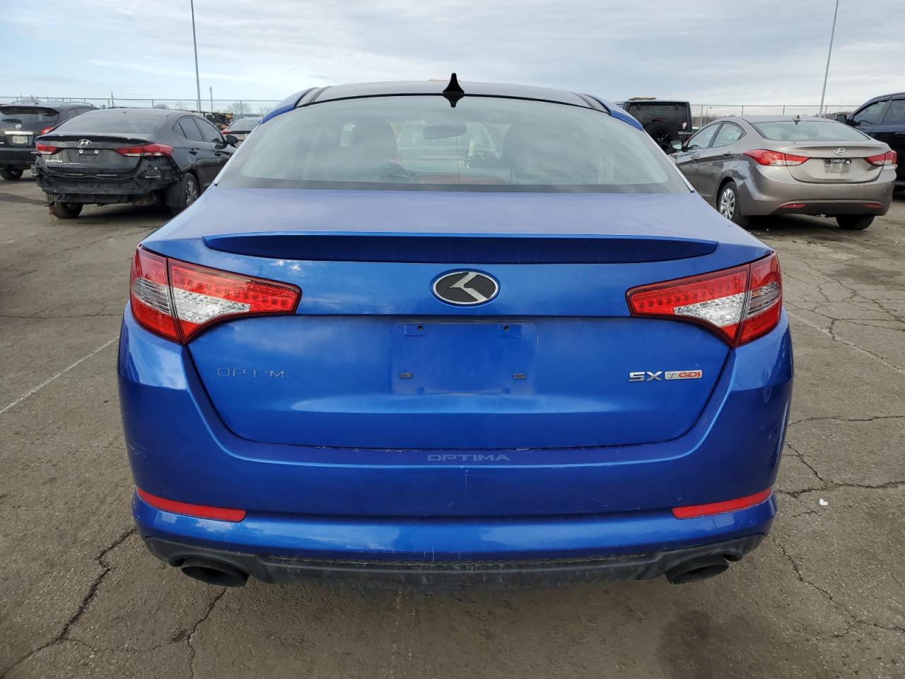 2011 Kia Optima - Image 6