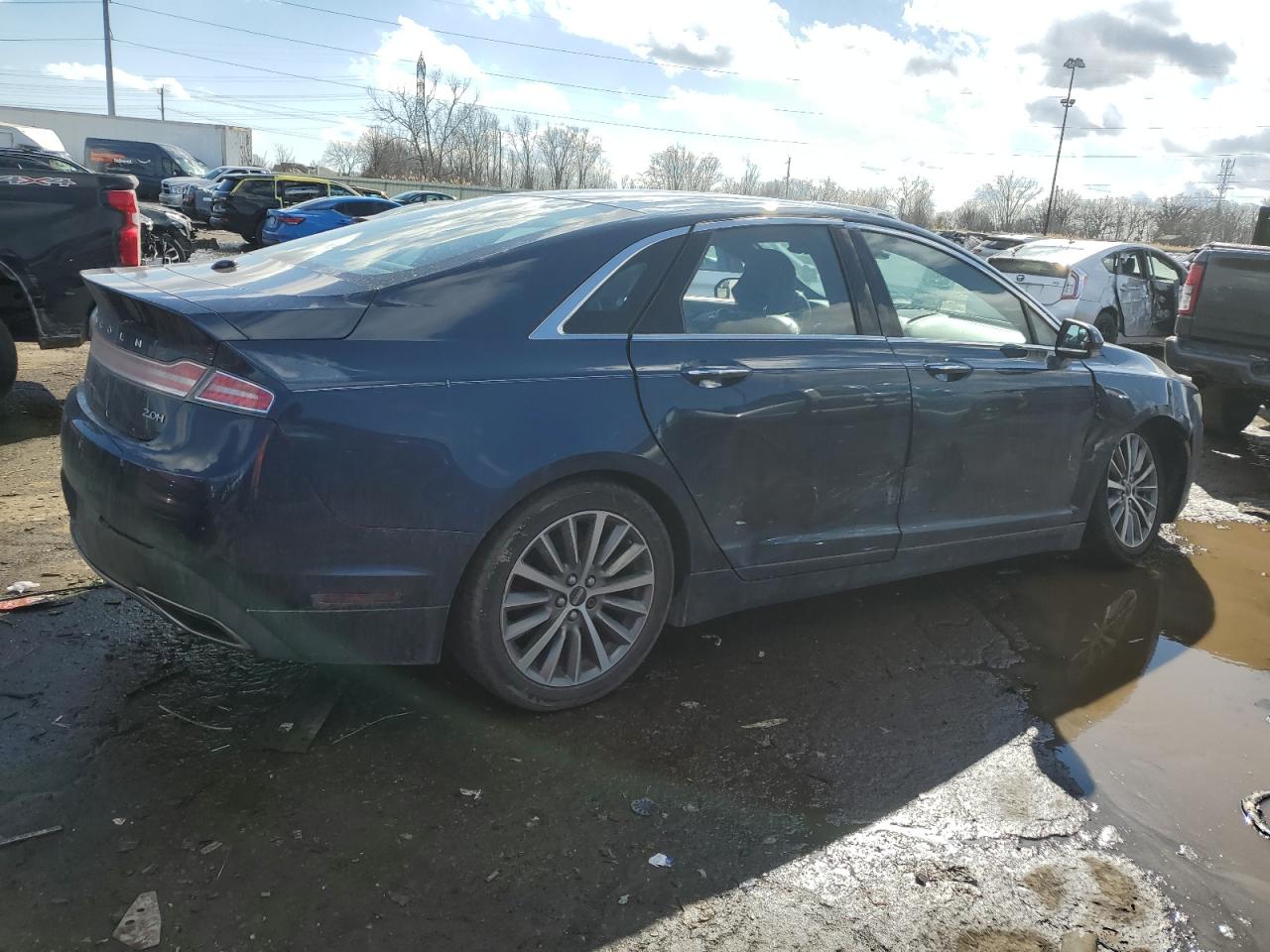 2017 Lincoln MKZ - Image 3