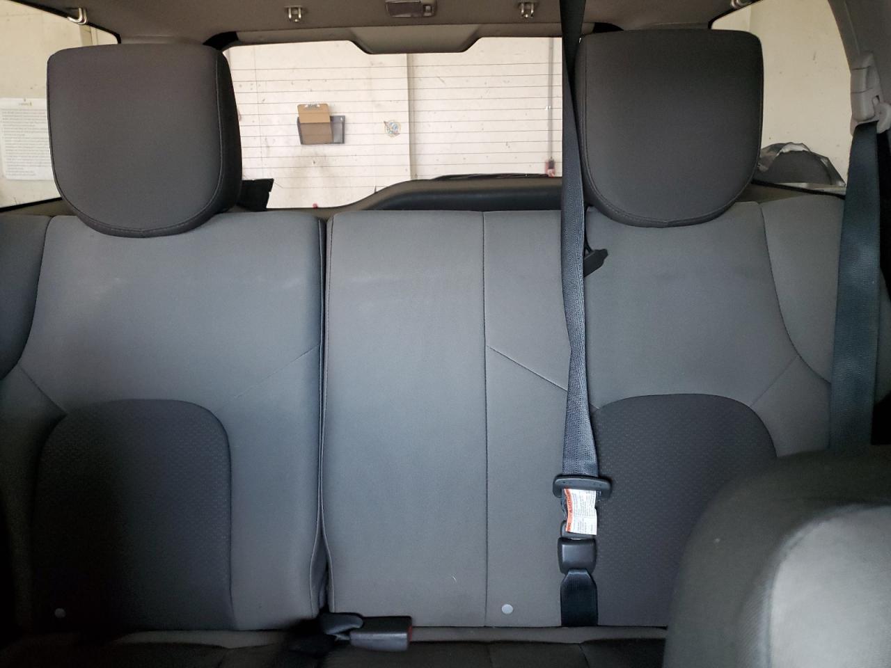 2014 Nissan XTerra - Image 10