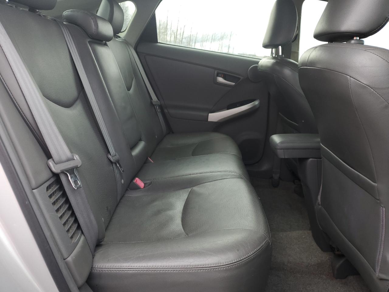 2010 Toyota Prius - Image 11