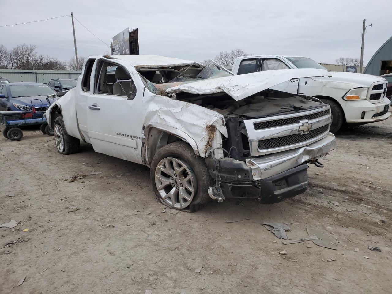 2008 Chevrolet Silverado - Image 4