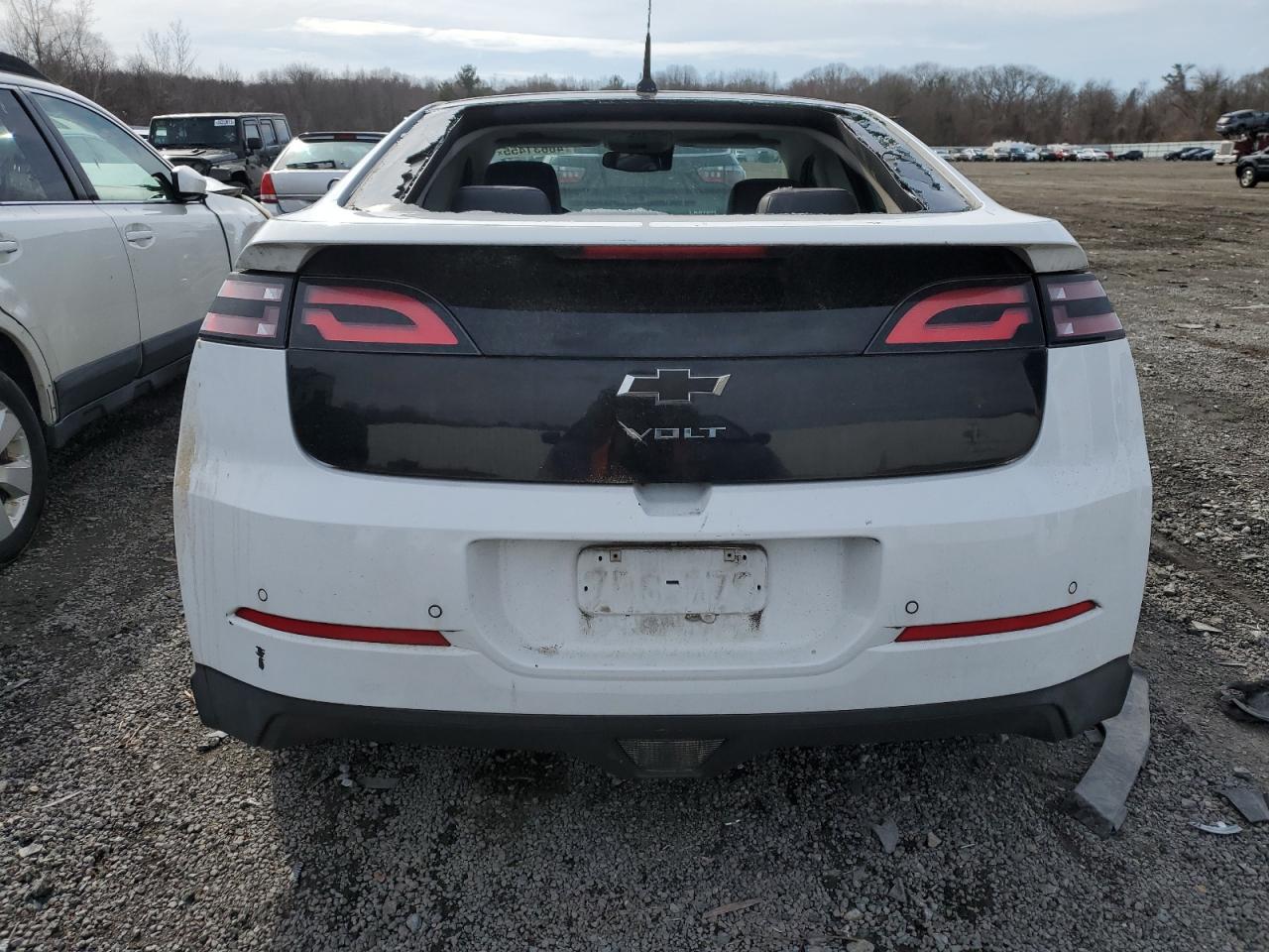 2012 Chevrolet Volt - Image 6