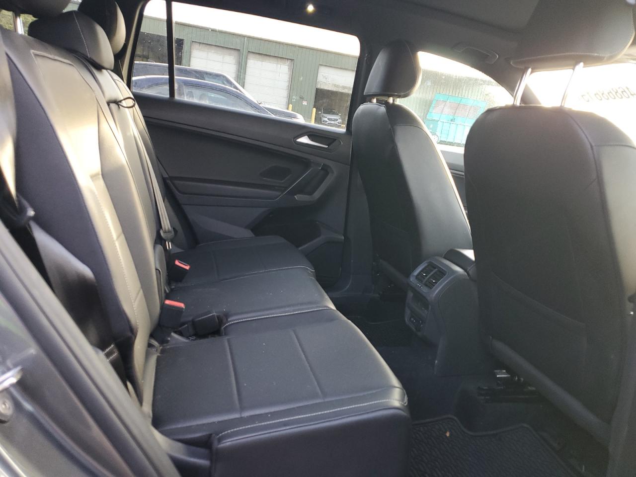 2021 Volkswagen Tiguan - Image 11
