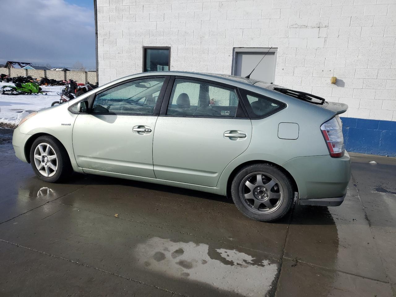2009 Toyota Prius - Image 2