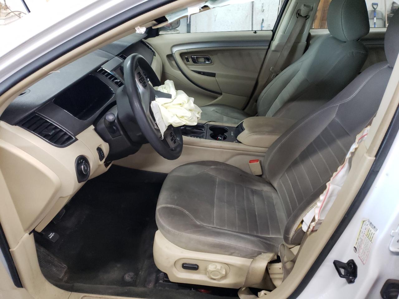 2015 Ford Taurus - Image 7