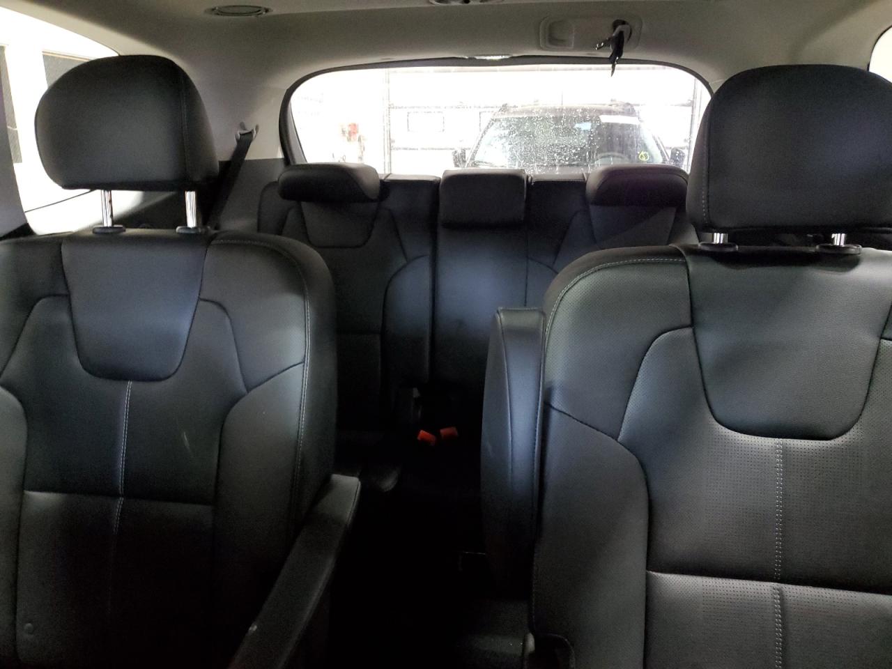 2024 Kia Telluride - Image 10