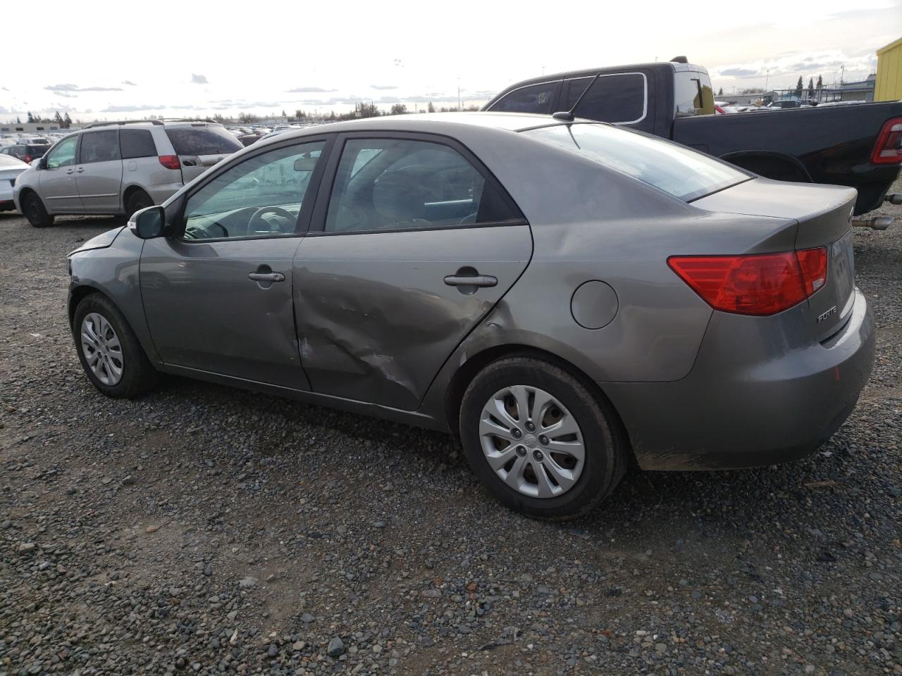 2010 Kia Forte - Image 2
